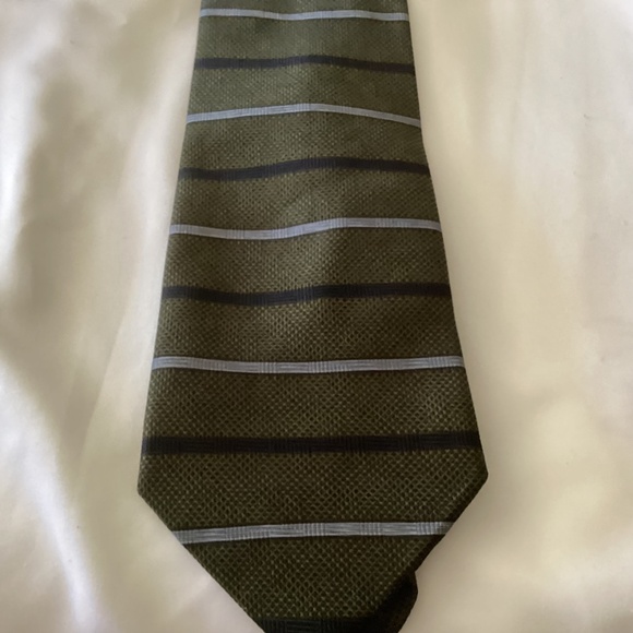 Men’s XIONG GREEN STRIPED 4” x 61” Long - Picture 4 of 4